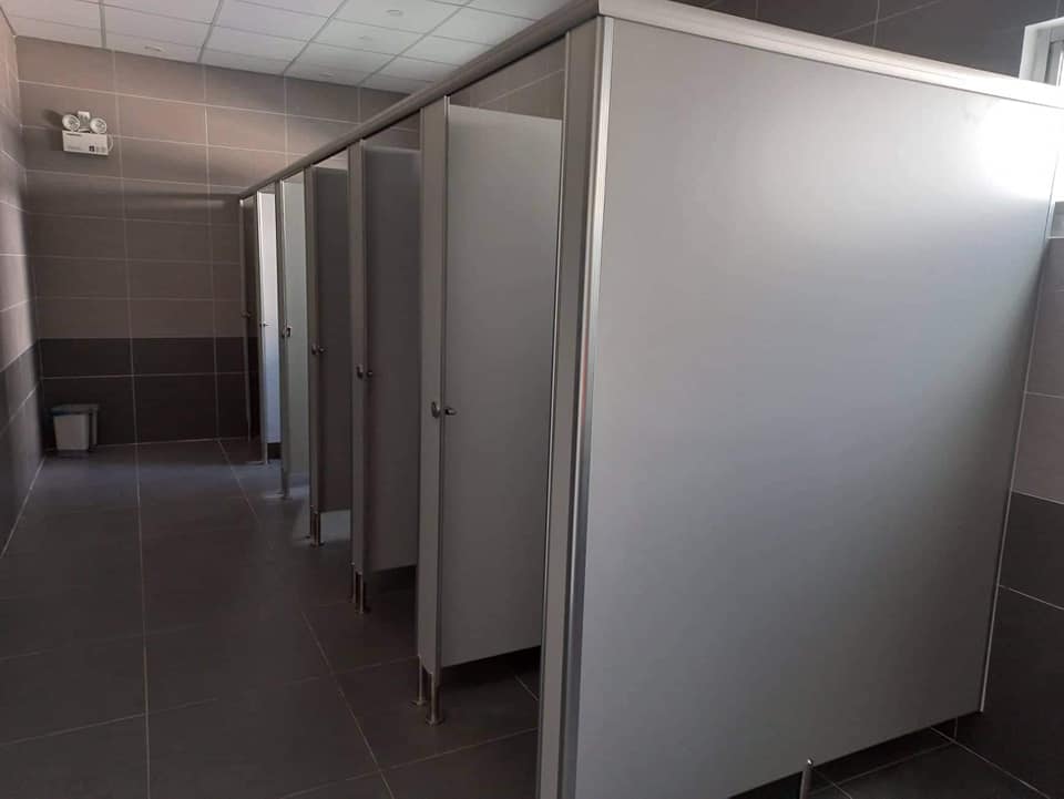 vách ngăn vệ sinh quảng ngãi